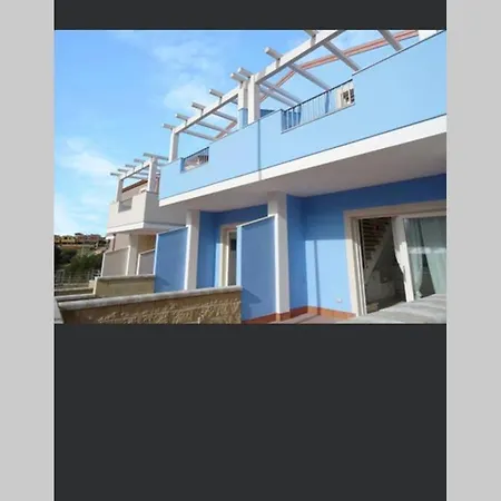 Casa Silvia Climatizzata, Giardino Privato E Posto Auto Privato Cod Iun S9185 *