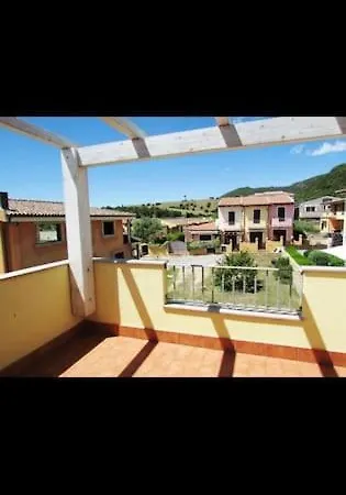 Сasa de vacaciones Casa Silvia Climatizzata, Giardino Privato E Posto Auto Privato Cod Iun S9185